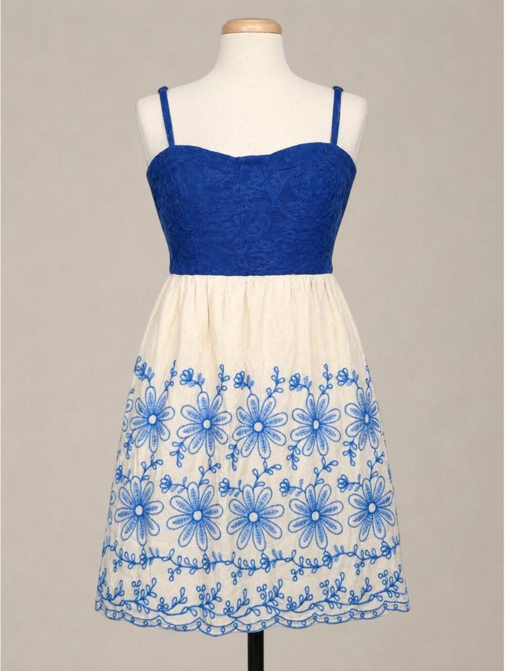 Flying Tomato Blue Lace Embroidered Floral Mini Dress — M